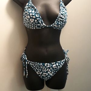 🏊🏿‍♂️🏊🏿‍♂️Bikini